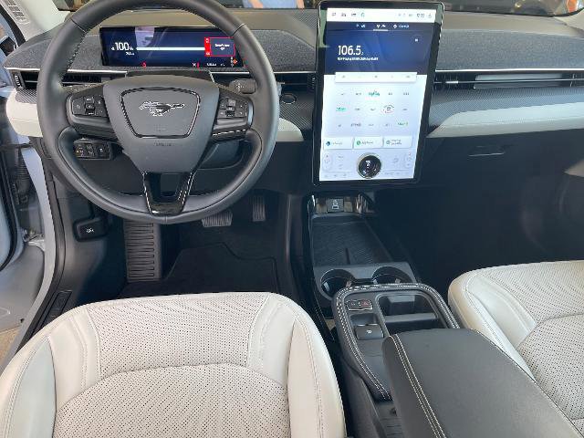 Certified 2025 Ford Mustang Mach-E Premium image 25