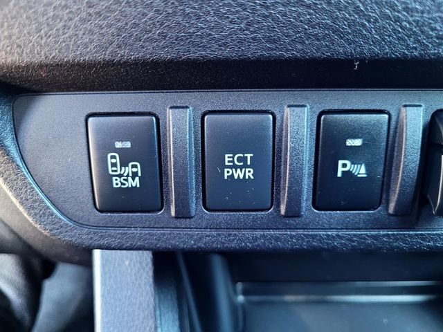 Used 2020 Toyota Tacoma TRD Off-Road w/ Technology Package image 19