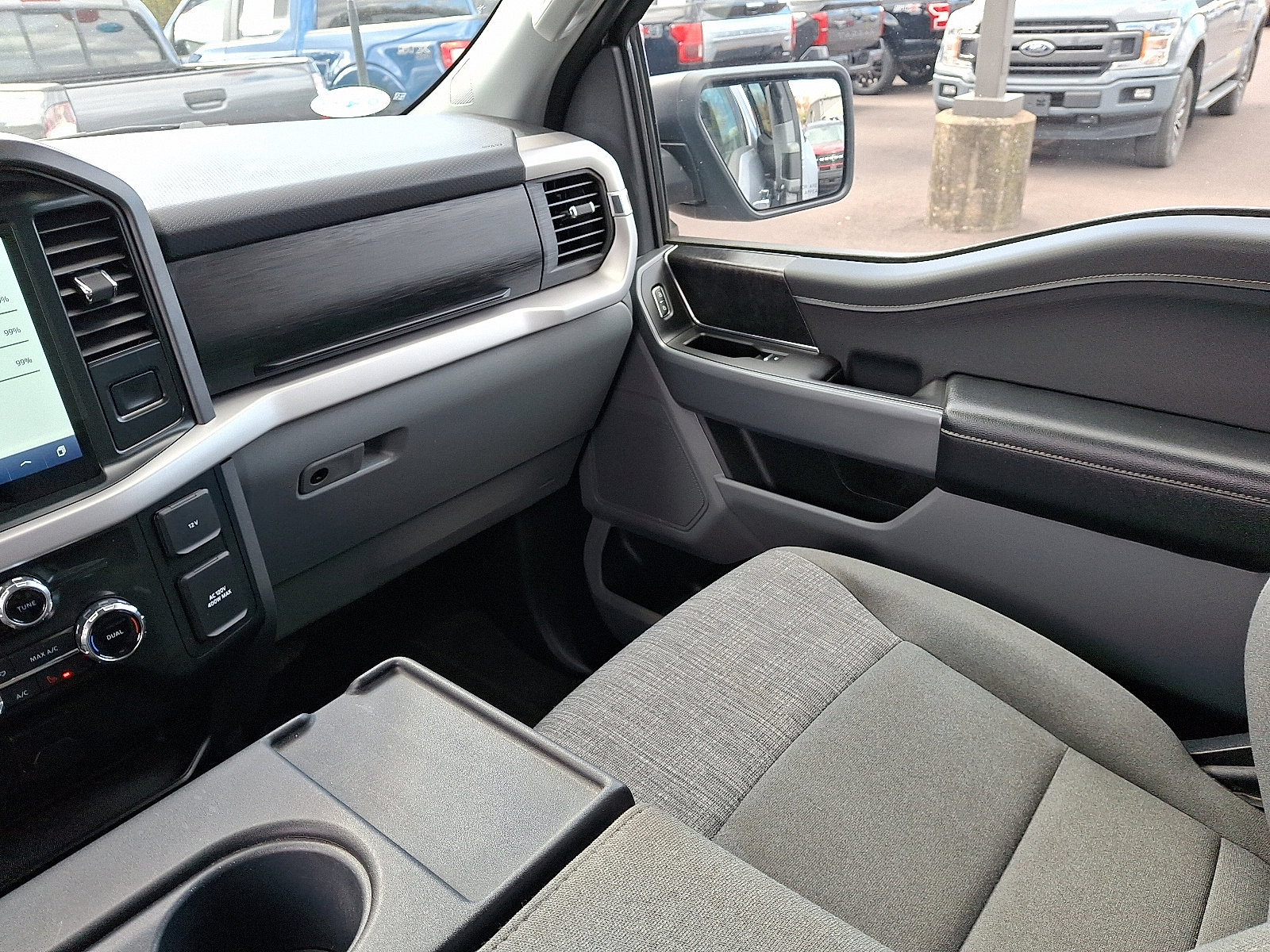 Certified 2022 Ford F150 XLT w/ Equipment Group 302A High image 16