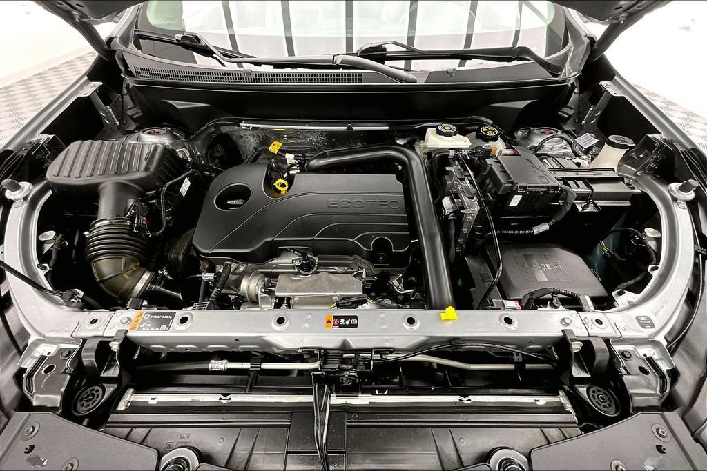 Used 2024 Chevrolet Equinox LS w/ LS Convenience Package image 12