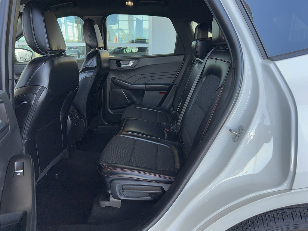 Certified 2024 Ford Escape ST-Line Select w/ Tech Pack #1 AWD/4WD image 12
