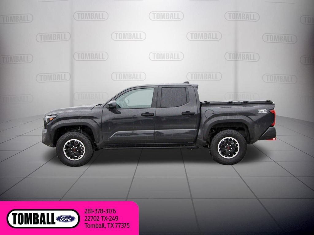 Used 2025 Toyota Tacoma TRD Off-Road AWD/4WD image 5