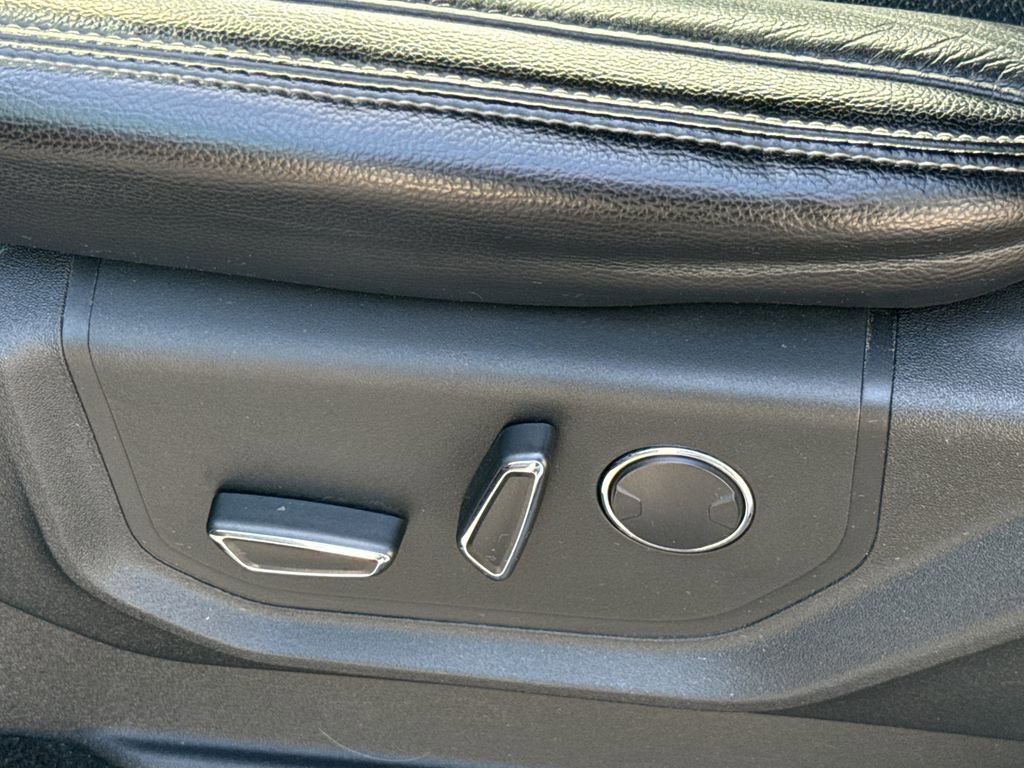 Certified 2017 Ford F250 Lariat w/ Lariat Value Package image 25
