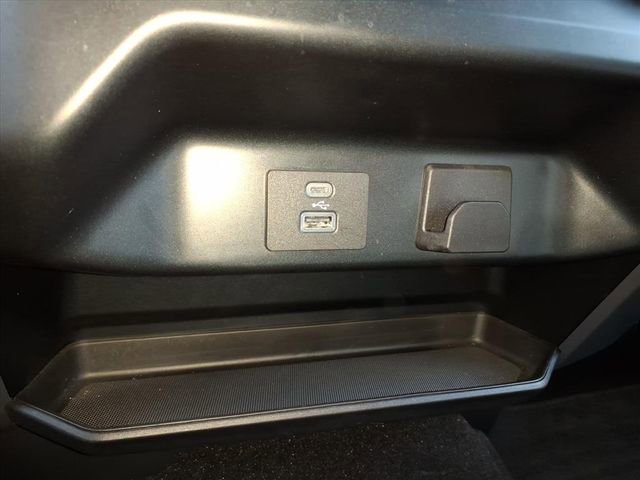 Certified 2023 Ford F150 XLT image 28