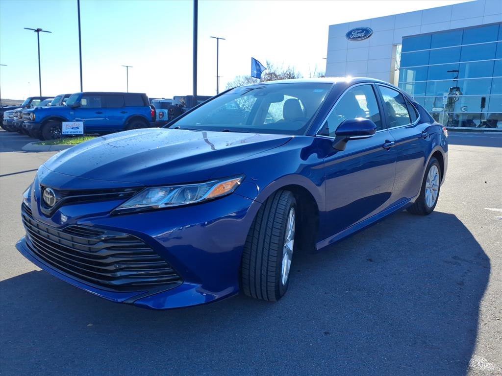 Used 2018 Toyota Camry LE image 7