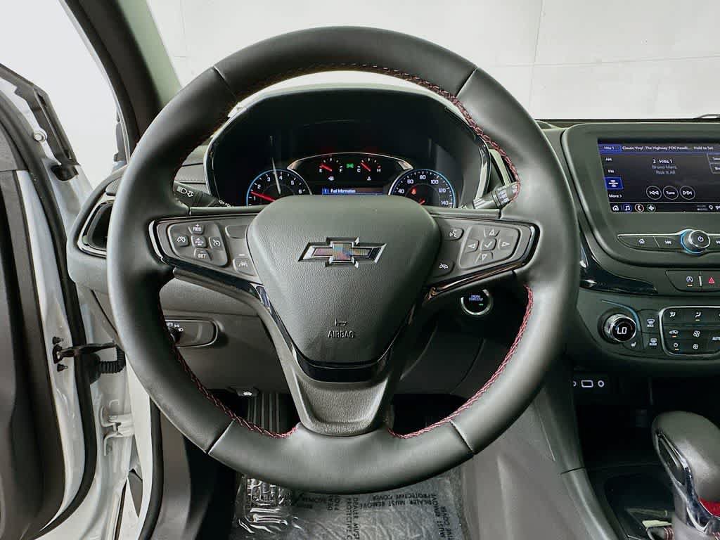 Used 2024 Chevrolet Equinox RS FWD image 16