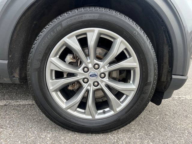 Certified 2023 Ford Explorer XLT w/ Equipment Group 202A AWD/4WD image 13