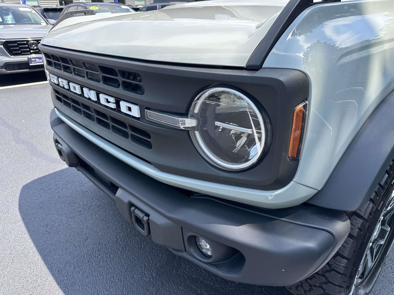 Certified 2024 Ford Bronco Black Diamond AWD/4WD image 9