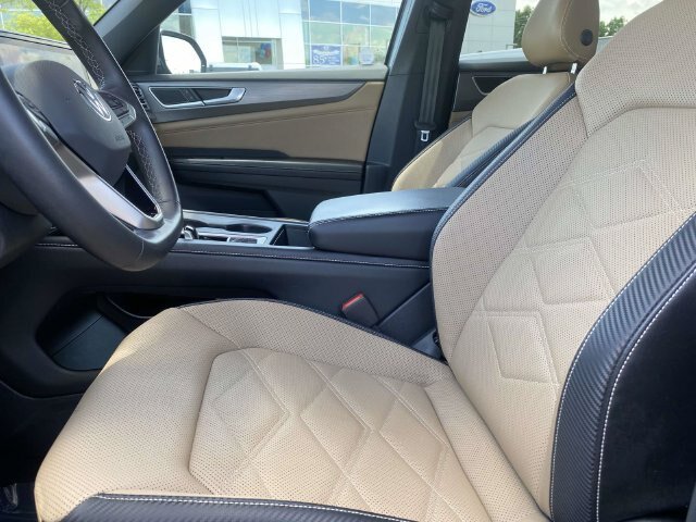 Used 2024 Volkswagen Atlas Cross Sport SE FWD image 15