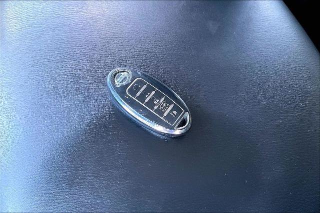 Used 2021 Nissan Armada SL w/ Captain's Chairs Package RWD image 11
