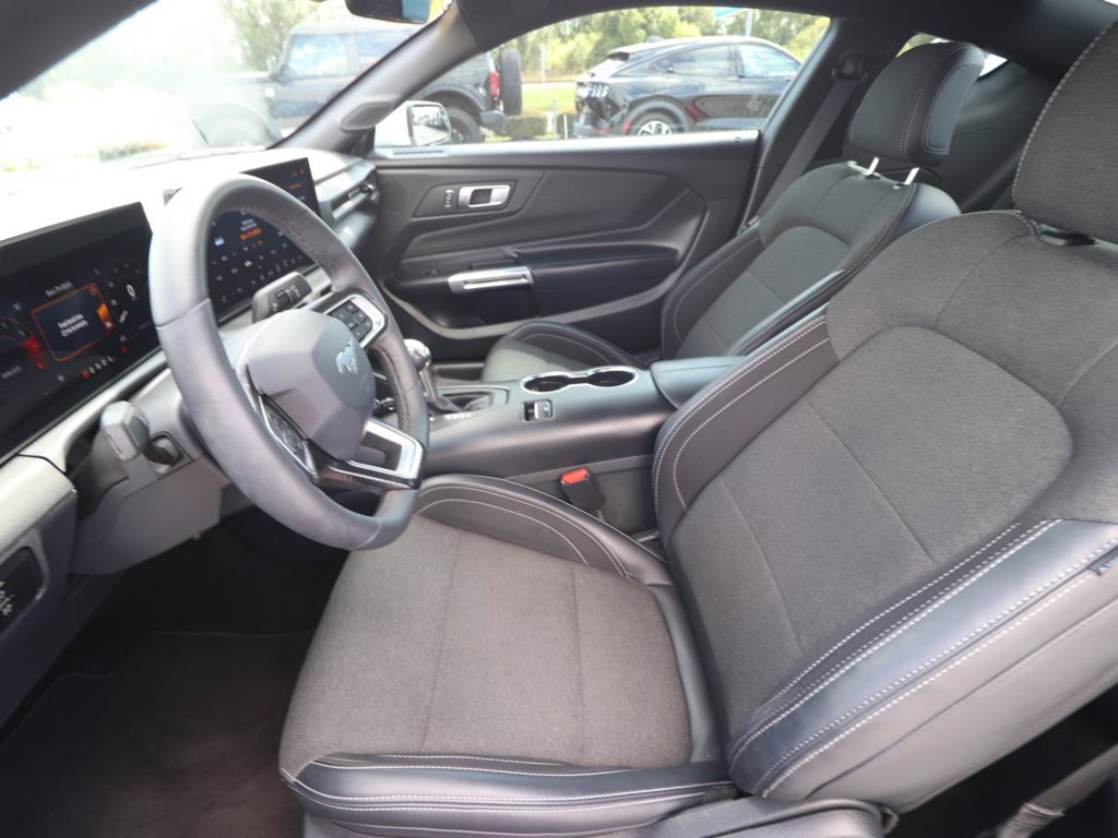 Certified 2024 Ford Mustang Coupe RWD image 2