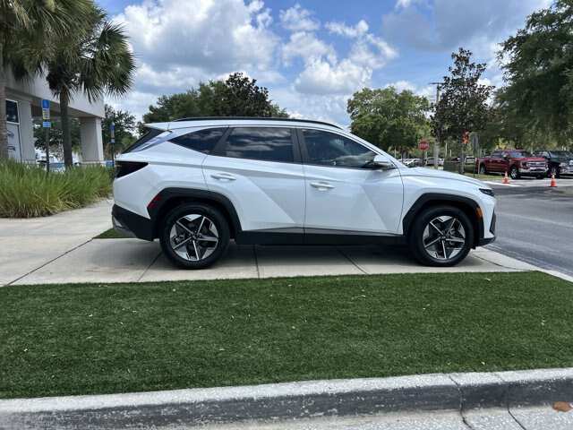 Used 2025 Hyundai Tucson SEL FWD image 4