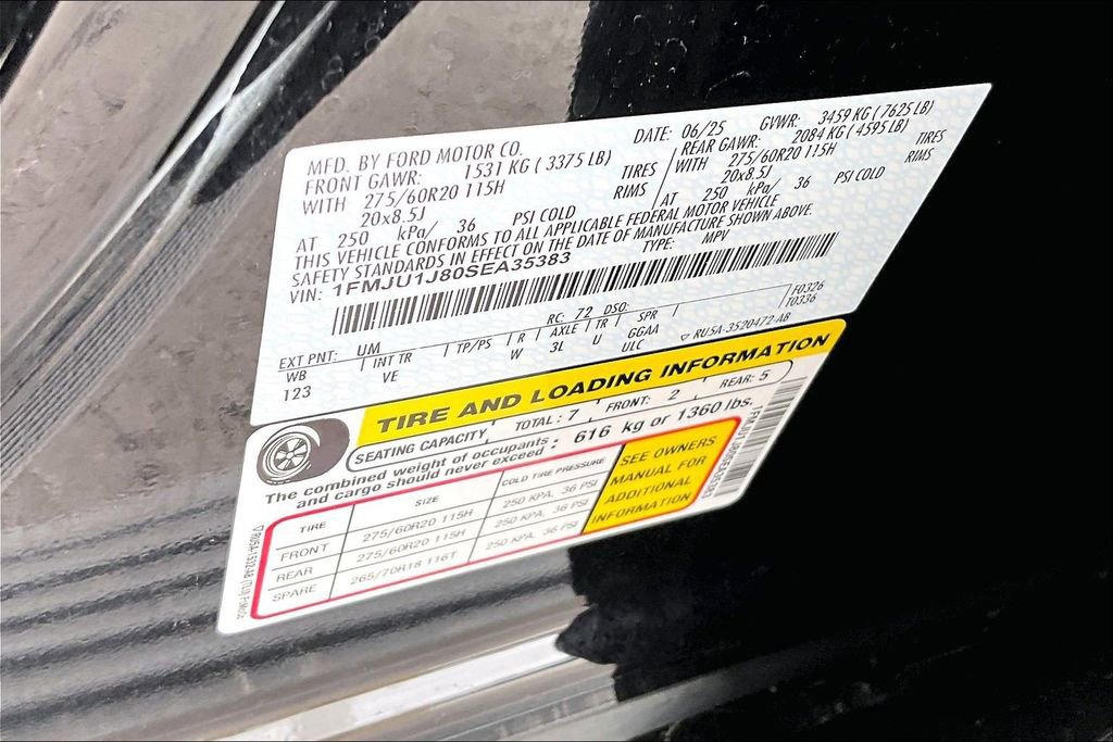 Certified 2025 Ford Expedition Active AWD/4WD image 33