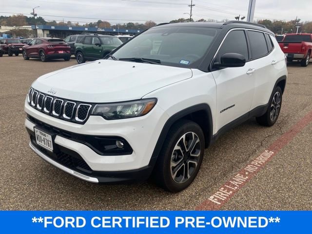 Used 2024 Jeep Compass Limited image 3