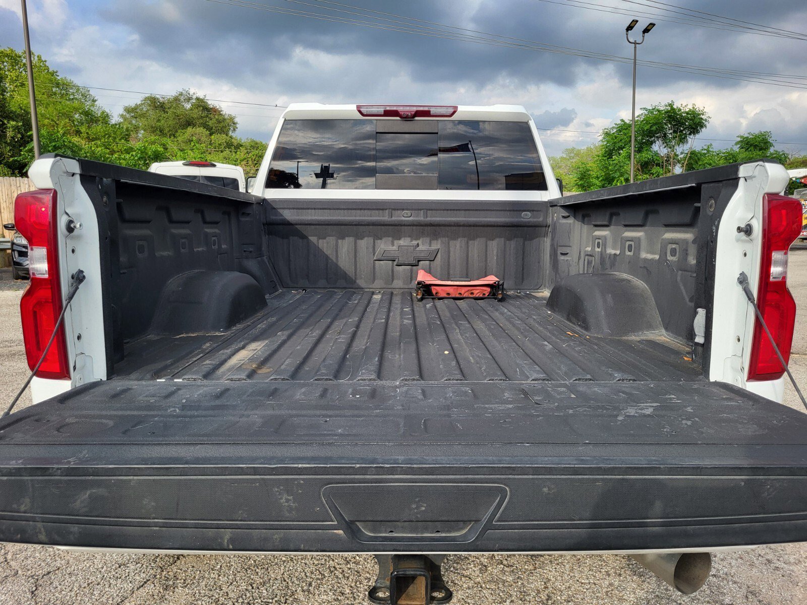 Used 2022 Chevrolet Silverado 2500 LTZ w/ LTZ Plus Package AWD/4WD image 28