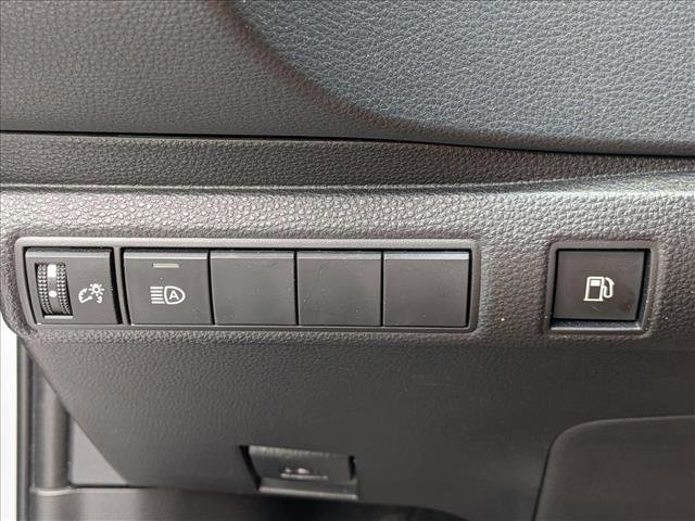 Used 2023 Toyota Corolla LE FWD image 17