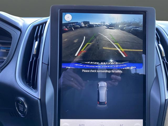 Certified 2022 Ford Edge SE w/ Black Appearance Package image 8