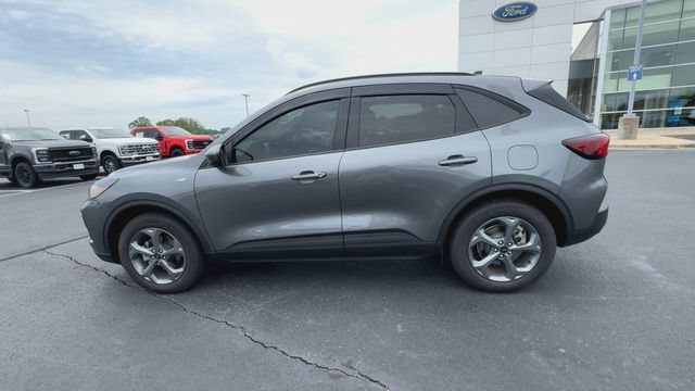 Certified 2026 Ford Escape ST-Line Select w/ Tech Pack #1 AWD/4WD image 5
