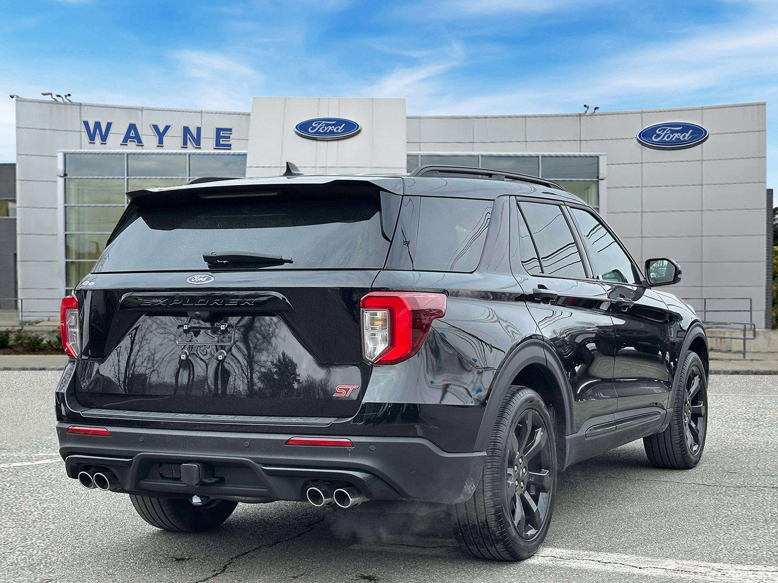 Certified 2023 Ford Explorer ST w/ Equipment Group 401A image 4