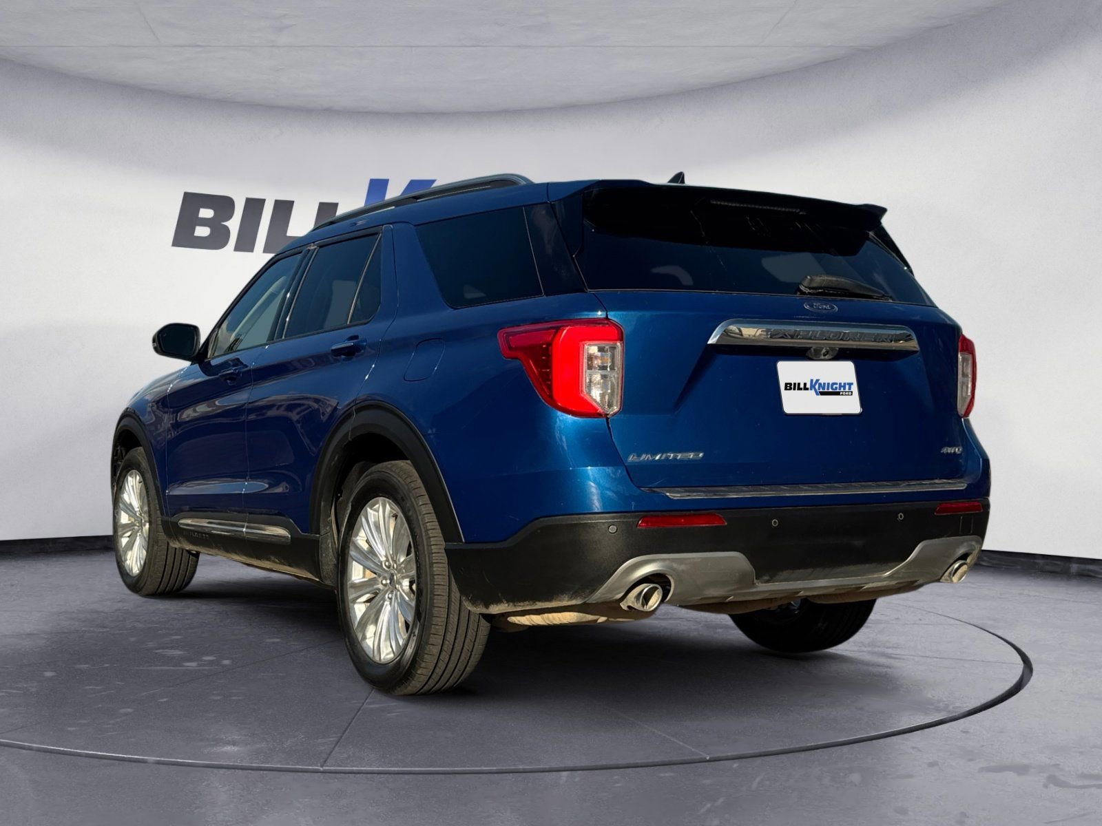 Certified 2021 Ford Explorer Limited w/ Equipment Group 301A image 3