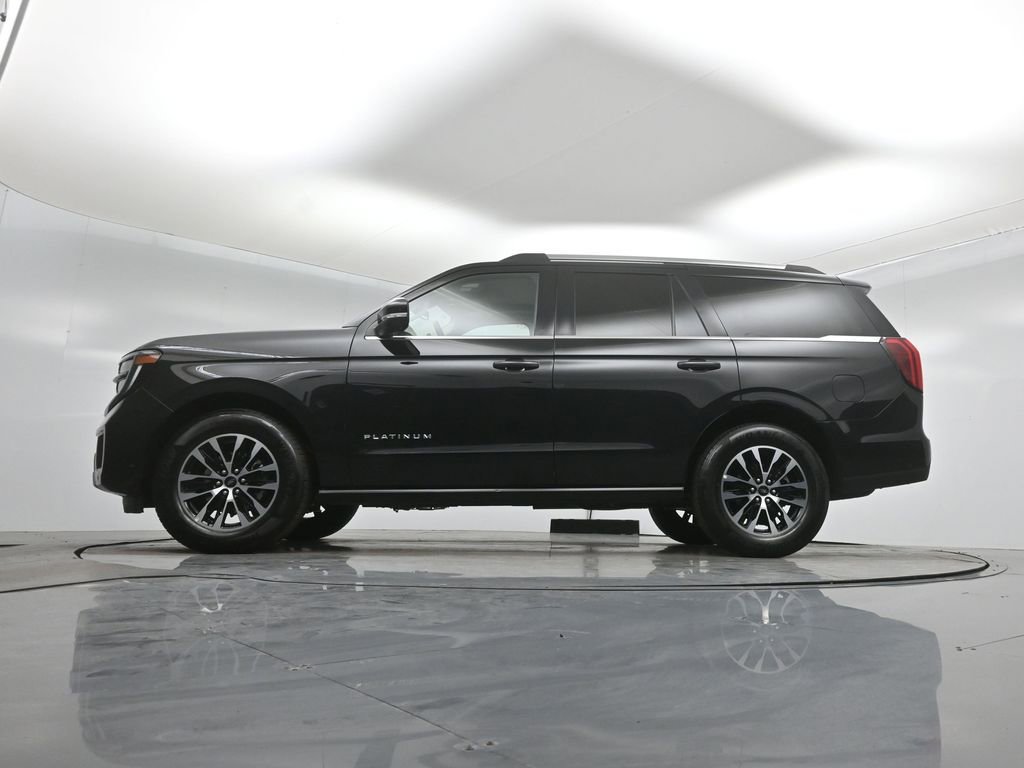 Certified 2025 Ford Expedition Platinum image 8