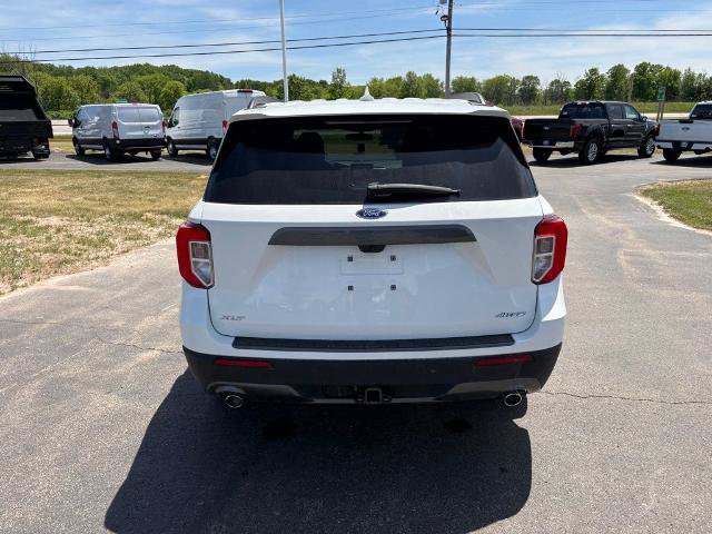 Certified 2024 Ford Explorer XLT w/ Equipment Group 202A AWD/4WD image 5