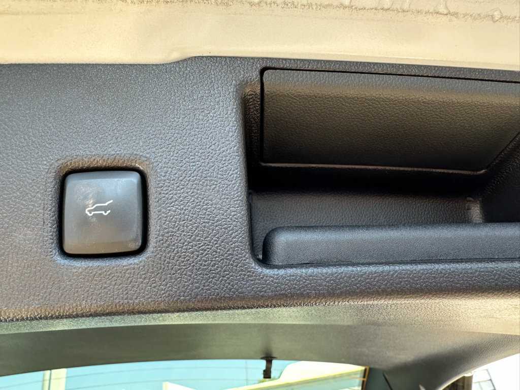 Certified 2025 Ford Escape ST-Line Select AWD/4WD image 22