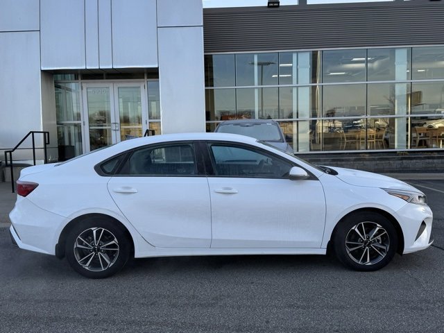 Used 2023 Kia Forte LXS w/ LXS Technology Package image 4