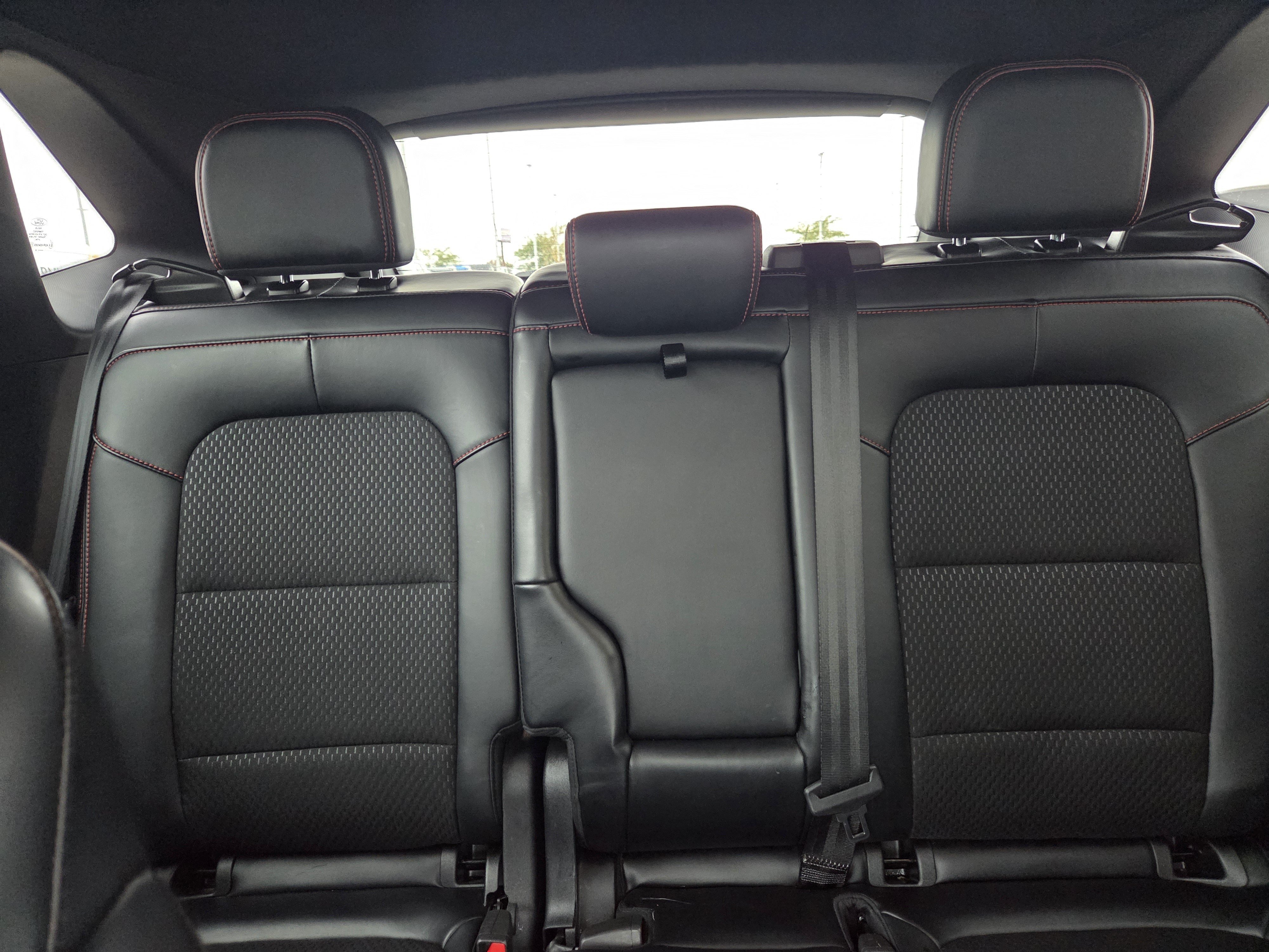 Certified 2025 Ford Escape ST-Line Select AWD/4WD image 19