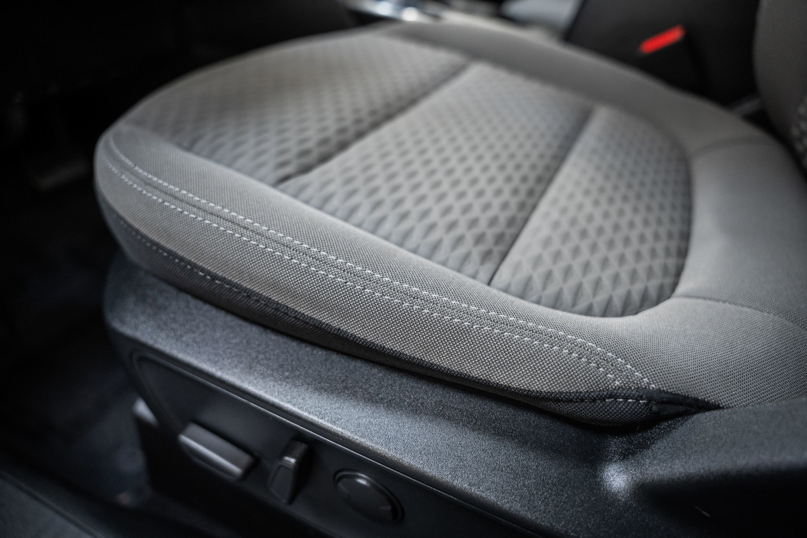 Certified 2021 Ford Escape SE w/ SE Sport Appearance Package image 42