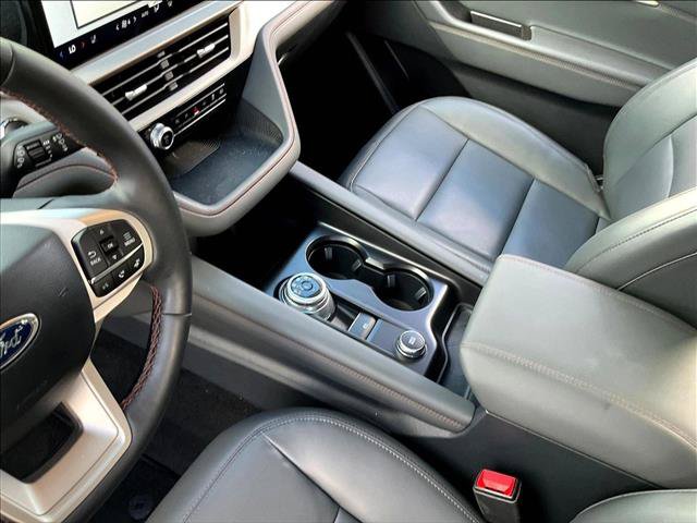Certified 2026 Ford Explorer Active w/ Active Comfort Package RWD image 11