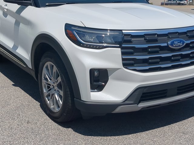 Certified 2025 Ford Explorer Active w/ Active Comfort Package AWD/4WD image 10