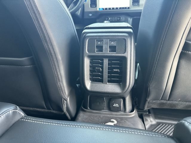 Certified 2026 Ford Bronco Outer Banks w/ Sasquatch Package AWD/4WD image 23