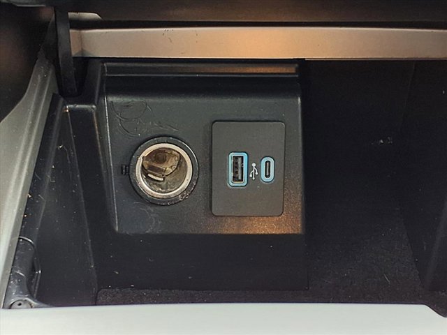 Certified 2022 Ford Explorer ST w/ Equipment Group 401A image 16