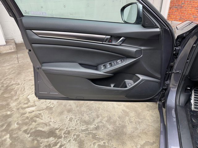 Used 2020 Honda Accord Sport image 10