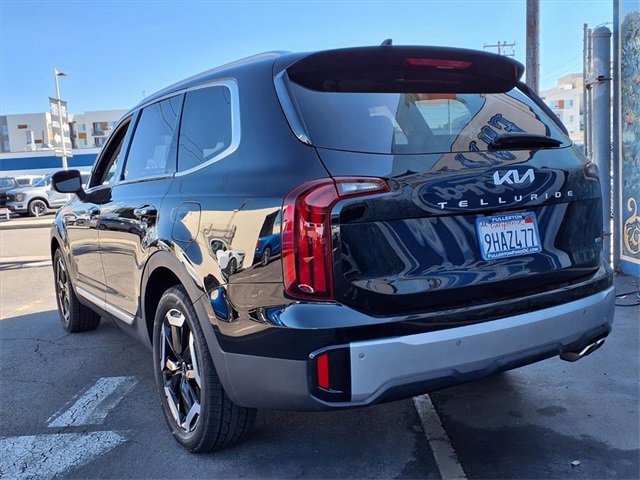 Used 2023 Kia Telluride S w/ S Sunroof Package image 2