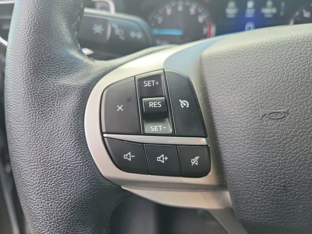 Certified 2021 Ford Explorer XLT w/ Equipment Group 202A AWD/4WD image 17