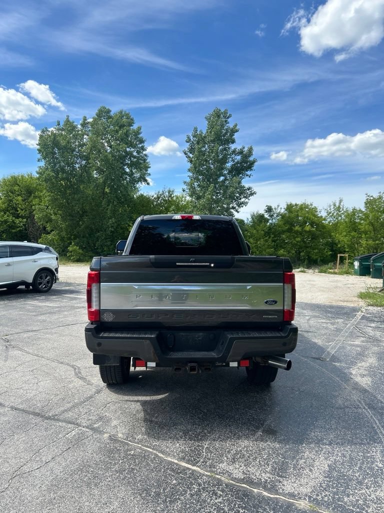 Certified 2017 Ford F250 Platinum w/ Platinum Ultimate Package AWD/4WD image 3