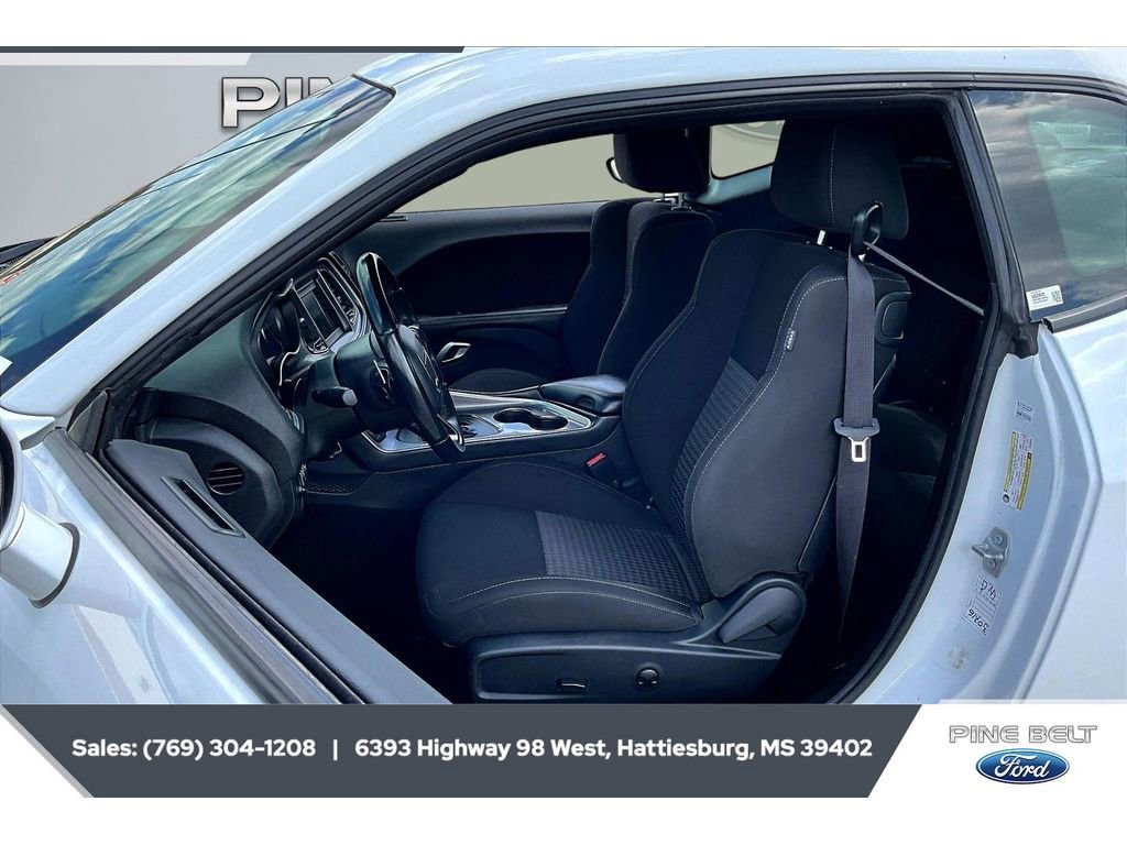 Used 2022 Dodge Challenger GT image 18