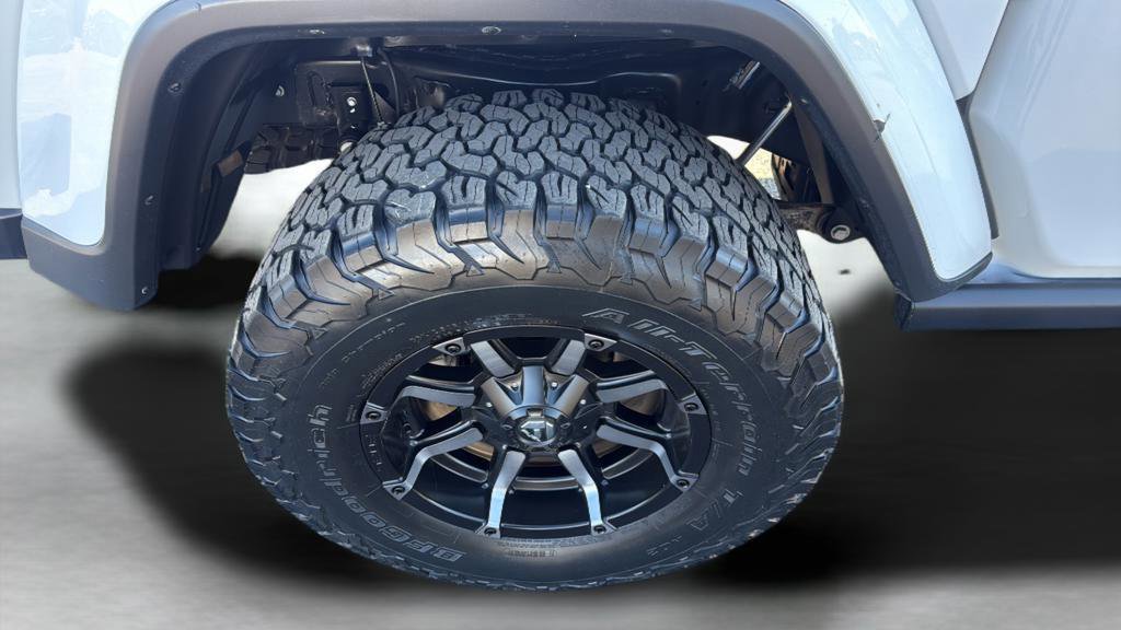 Used 2021 Jeep Gladiator Sport AWD/4WD image 41