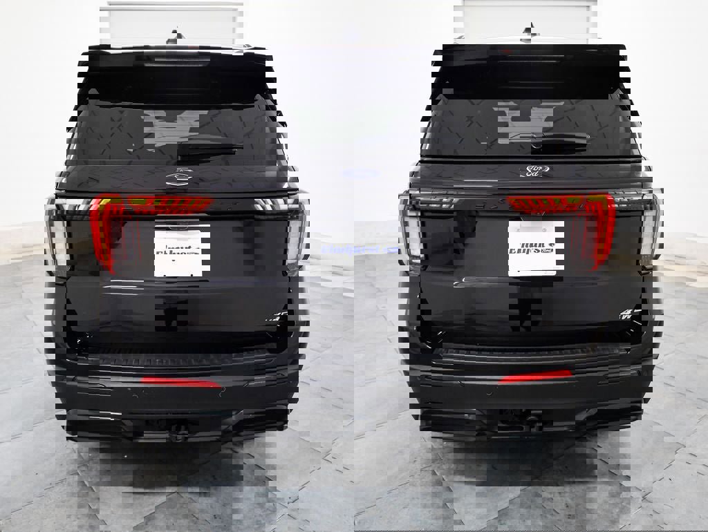 Certified 2025 Ford Explorer ST-Line image 4