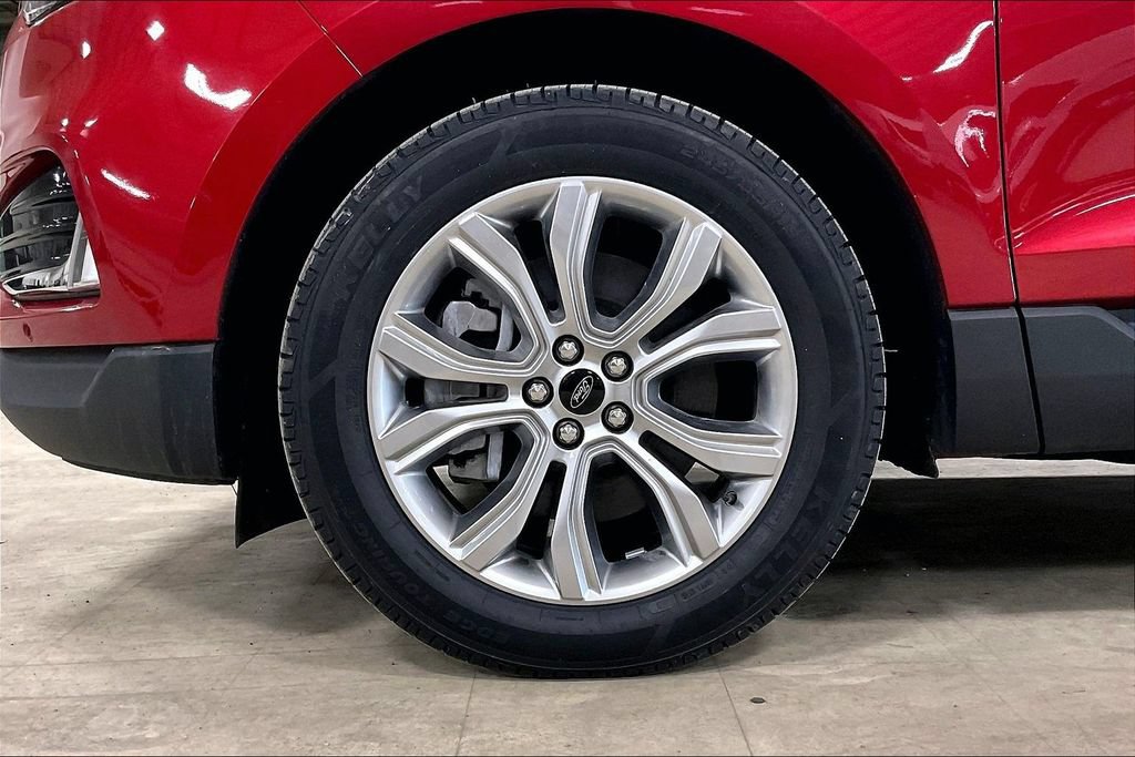 Certified 2024 Ford Edge Titanium AWD/4WD image 9