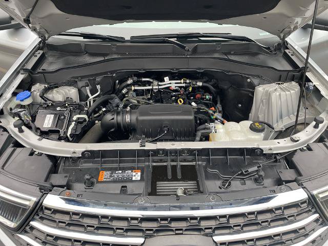 Certified 2023 Ford Explorer XLT w/ Equipment Group 202A AWD/4WD image 17