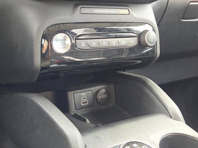 Certified 2024 Ford Escape Platinum AWD/4WD image 24