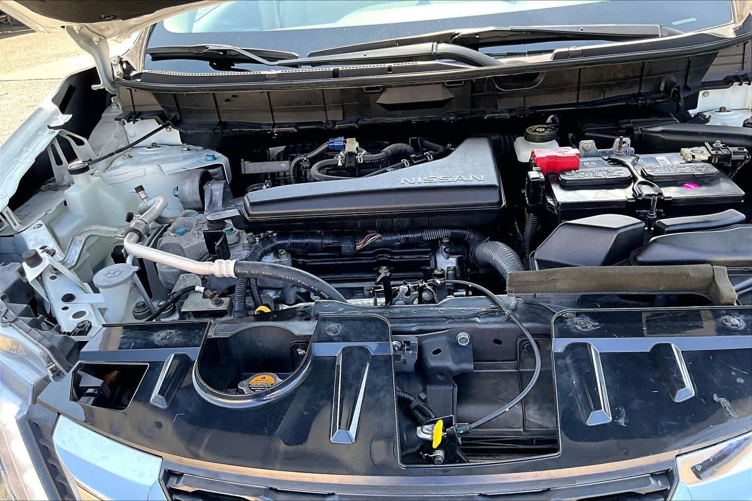Used 2017 Nissan Rogue S FWD image 32