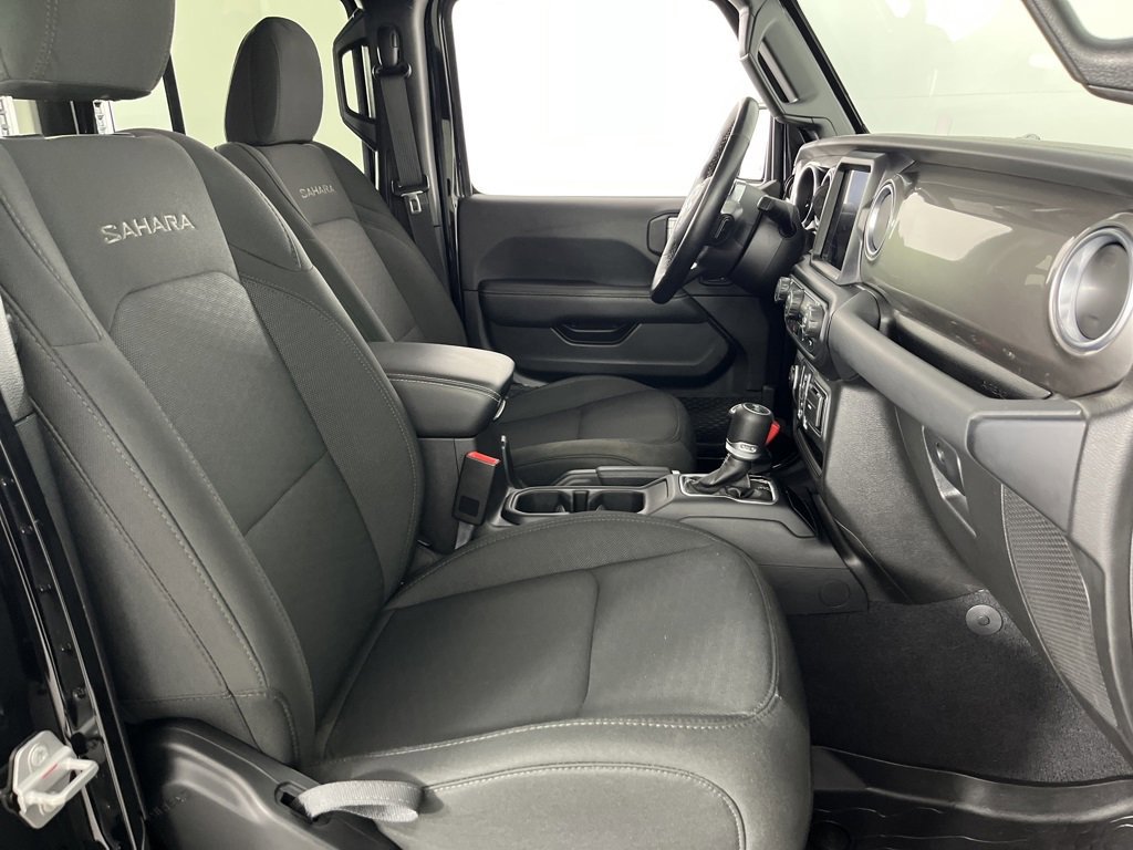 Used 2020 Jeep Wrangler Unlimited Sahara image 33