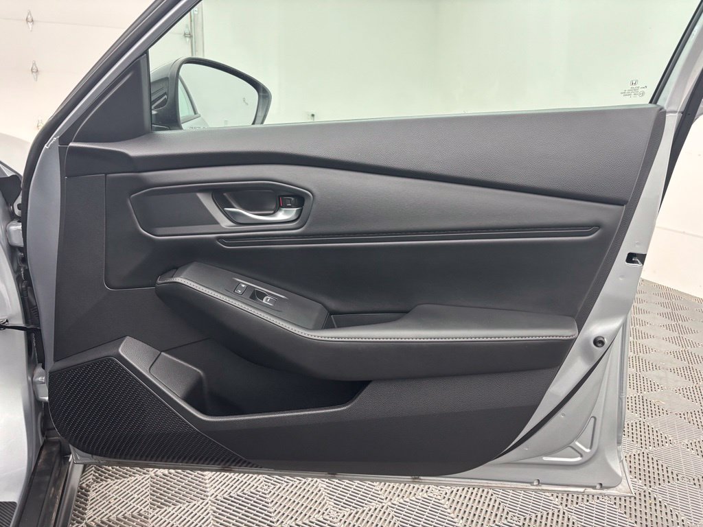 Used 2024 Honda Accord Sport image 29