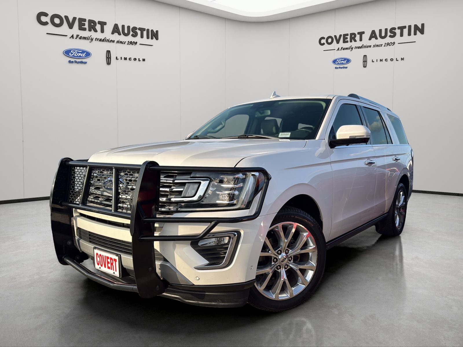 Certified 2019 Ford Expedition Limited w/ Equipment Group 302A RWD image 2