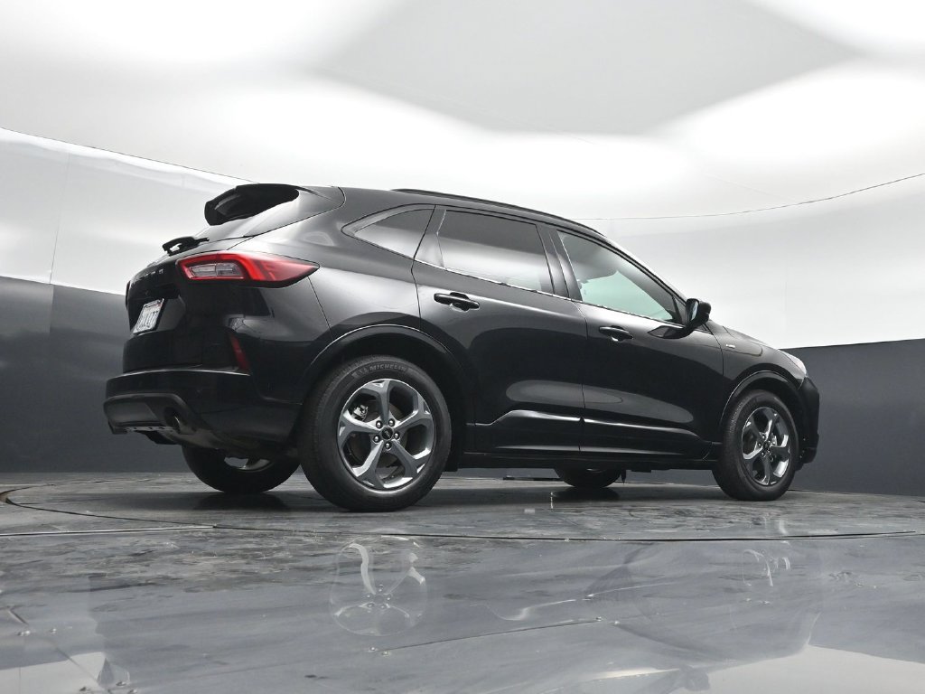 Certified 2023 Ford Escape ST-Line w/ Tech Pack #1 FWD image 45