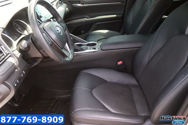 Used 2023 Toyota Camry XLE FWD image 12